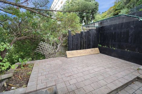 Photo of property in 1 Maurice Terrace, Te Aro, Wellington, 6011
