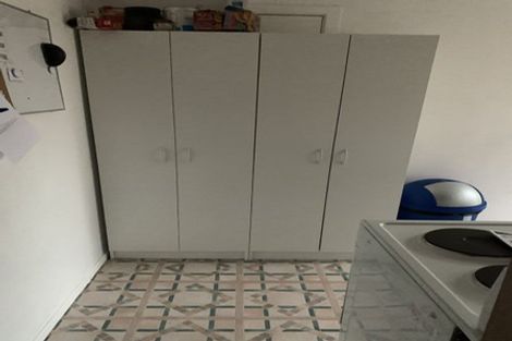 Photo of property in 60b Royal Road, Massey, Auckland, 0614