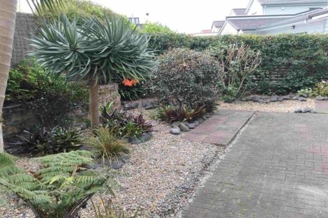Photo of property in 38 Vinograd Drive, Te Atatu Peninsula, Auckland, 0610