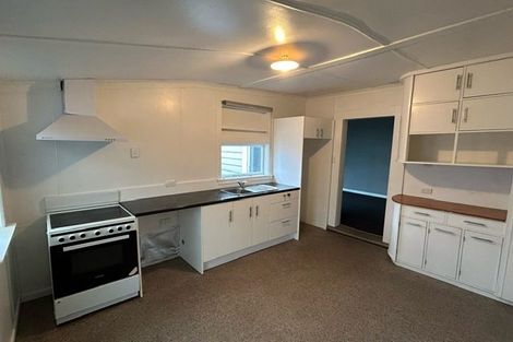 Photo of property in 9 Mahoe Street, Strandon, New Plymouth, 4312