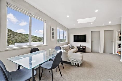 Photo of property in 10a Rarangi Way, Owhiro Bay, Wellington, 6023