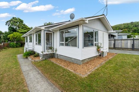Photo of property in 10 Christchurch Crescent, Kelson, Lower Hutt, 5010
