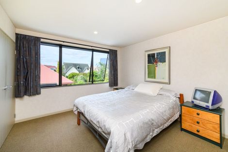 Photo of property in 4 The Strand, Fitzherbert, Palmerston North, 4410