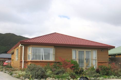 Photo of property in 61 Mandel Mews, Waiwhetu, Lower Hutt, 5010