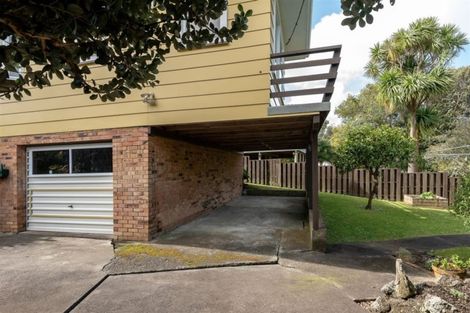 Photo of property in 15 Judkins Crescent, Cockle Bay, Auckland, 2014
