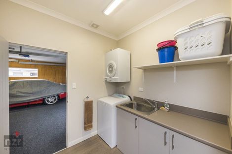 Photo of property in 6 Stonebridge Heights, Feilding, 4702