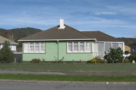 Photo of property in 14 Harris Street, Naenae, Lower Hutt, 5011