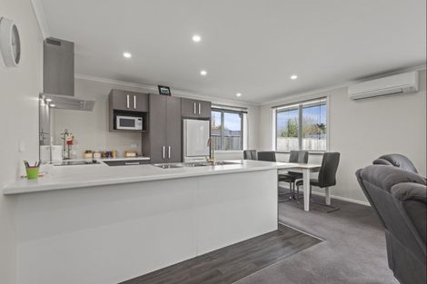 Photo of property in 35 Oldfield Lane, Marton, 4710