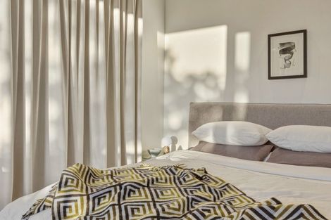 Photo of property in 16 Joan Street, Point Chevalier, Auckland, 1022