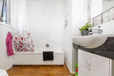 Photo of property in 52 Morvern Crescent, Tokoroa, 3420