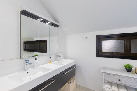 Photo of property in 106 Mccormacks Bay Road, Mount Pleasant, Christchurch, 8081