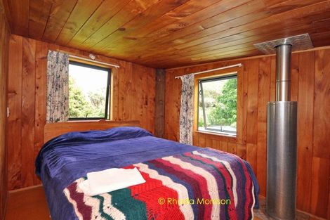 Photo of property in 318 Franklin Road, Paparoa, 0571