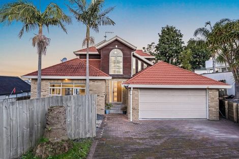 Photo of property in 10 San Fernando Way, Henderson, Auckland, 0612