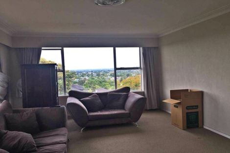 Photo of property in 2/2 Girrahween Drive, Totara Vale, Auckland, 0629