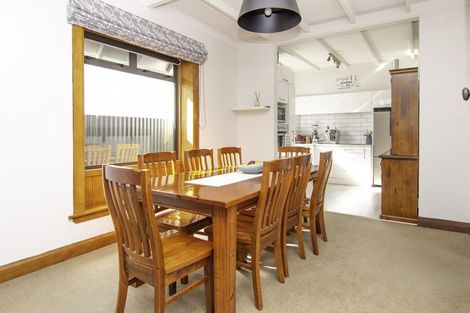 Photo of property in 12 Napier Road, Terrace End, Palmerston North, 4410