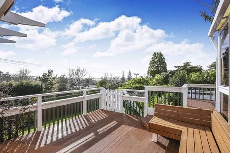 Photo of property in 79 Colwill Road, Massey, Auckland, 0614