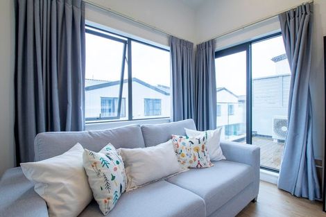 Photo of property in 1 Panga Place, Henderson, Auckland, 0612