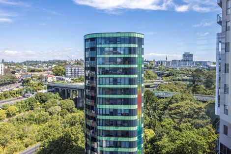 Photo of property in 10a/2 Saint Martins Lane, Grafton, Auckland, 1010