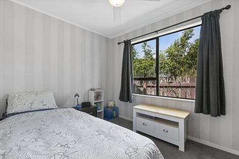 Photo of property in 26 Tobago Crescent, Grenada North, Wellington, 5028