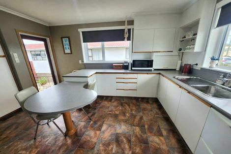 Photo of property in 10 Dalmeny Street, Oamaru North, Oamaru, 9400