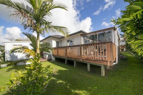 Photo of property in 87c Triangle Road, Massey, Auckland, 0614