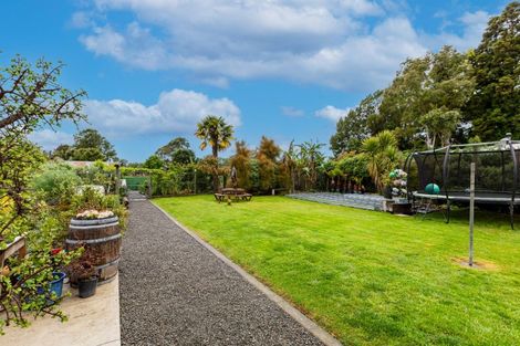 Photo of property in 243 State Highway 2, Clive, 4102