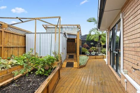 Photo of property in 7 Halstead Place, Huntington Park, Auckland, 2013