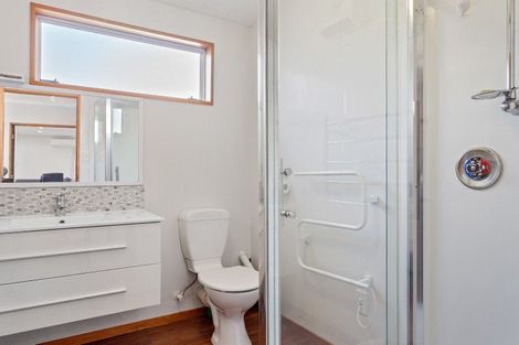 Photo of property in 1/144a Yaldhurst Road, Sockburn, Christchurch, 8042