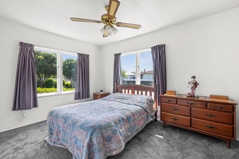 Photo of property in 5 Tasman Street, Havelock North, 4130