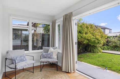 Photo of property in 141 Packe Street, Edgeware, Christchurch, 8013