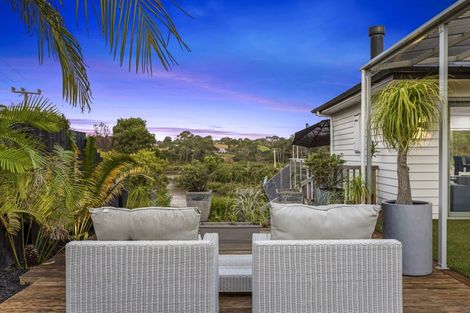 Photo of property in 9 Tauwaka Crescent, Riverhead, 0820