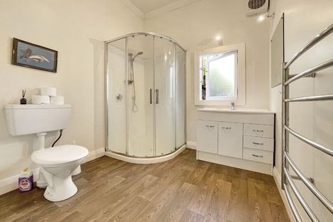 Photo of property in 123a Glenmore Street, Kelburn, Wellington, 6012