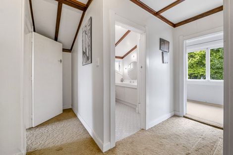 Photo of property in 6 Kegworth Street, Eltham, 4322