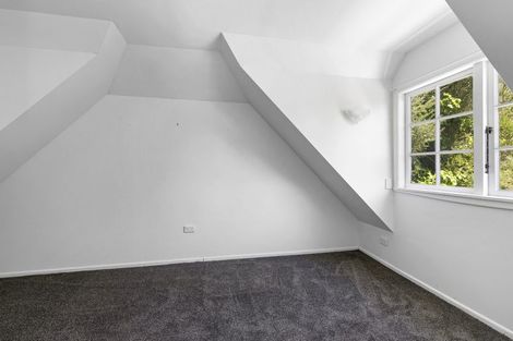 Photo of property in 128 Manuka Street, Stokes Valley, Lower Hutt, 5019