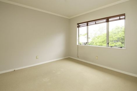 Photo of property in 4 Pastoral Lane, Hokowhitu, Palmerston North, 4410