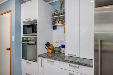 Photo of property in 2 Beaufort Street, Opua, 0200