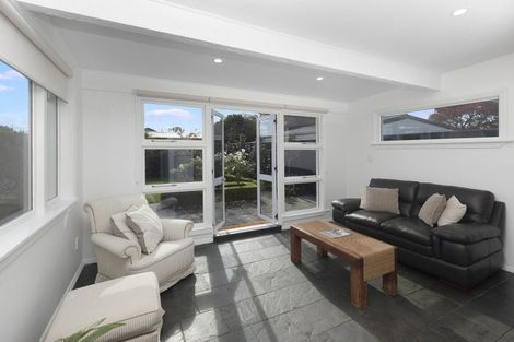 Photo of property in 107 Lowry Avenue, Redwood, Christchurch, 8051