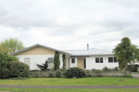 Photo of property in 5 Whitby Avenue, Whitianga, 3510