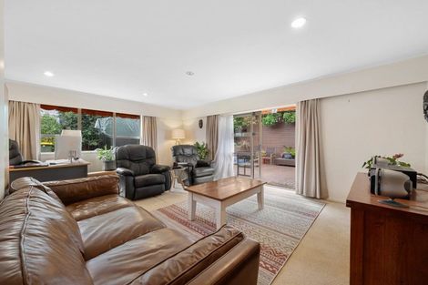 Photo of property in 1/119 Glenmore Road, Sunnyhills, Auckland, 2010