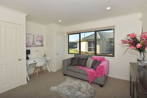 Photo of property in 23 Chatsfield Place, Te Kamo, Whangarei, 0112