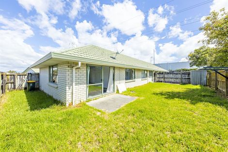 Photo of property in 1/11 Solveig Place, Randwick Park, Auckland, 2105