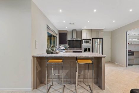 Photo of property in 14 Duntrune Road, Flat Bush, Auckland, 2016