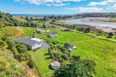 Photo of property in 1441 Marokopa Road, Marokopa, Te Kuiti, 3988