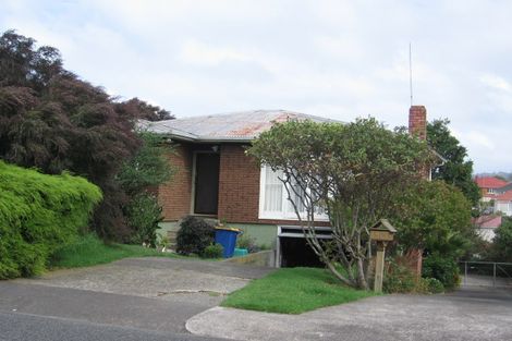 Photo of property in 1/14 Kelkirk Street, Kelston, Auckland, 0602