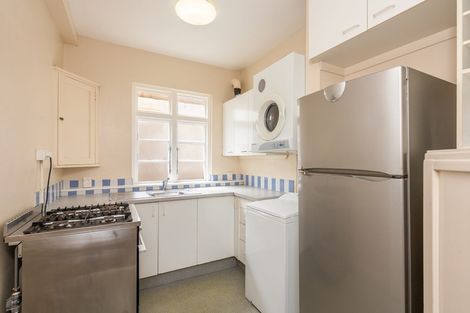 Photo of property in 20b Portland Crescent, Thorndon, Wellington, 6011