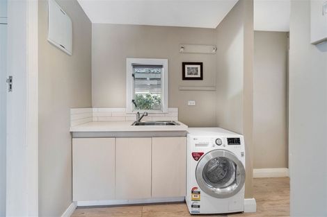 Photo of property in 215 Barrington Street, Somerfield, Christchurch, 8024