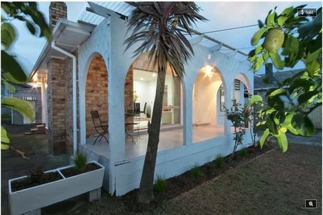 Photo of property in 31 Waipani Road, Te Atatu Peninsula, Auckland, 0610