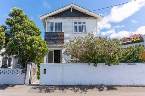 Photo of property in 18 Kilbirnie Crescent, Kilbirnie, Wellington, 6022