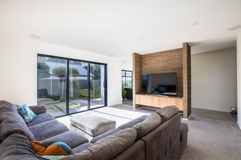 Photo of property in 21 Nadine Stanton Drive, Bell Block, New Plymouth, 4312