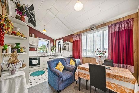 Photo of property in 22 Watchfield Close, Mangere, Auckland, 2022